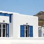 Paros Seafront 3*