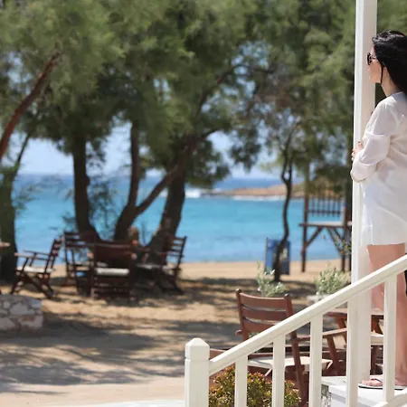 فندق Paros Seafront 3*