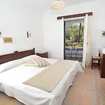 Hotel Paros Seafront 3*