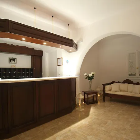 Hotel Paros Seafront 3*