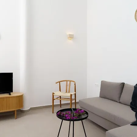 Paros Seafront By Ghh Hotell Logaras