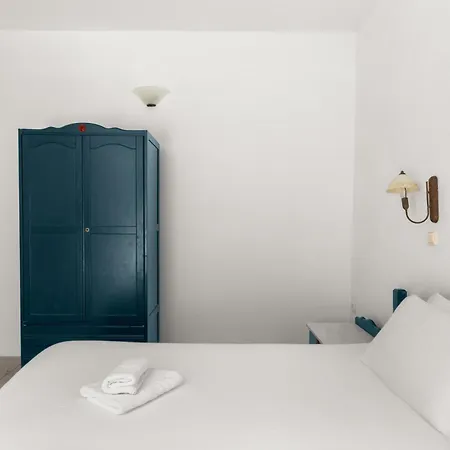 Paros Seafront By Ghh 3*