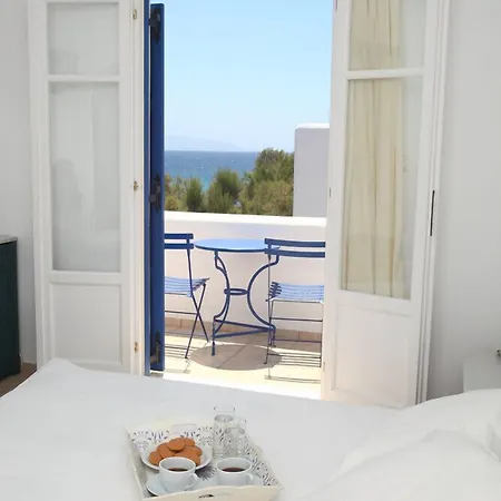 Paros Seafront By Ghh Hotell 3*