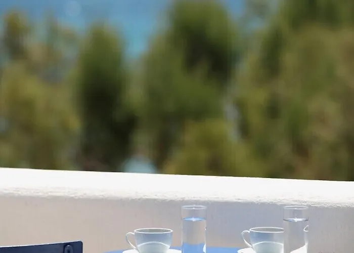 Paros Seafront Hotell Logaras