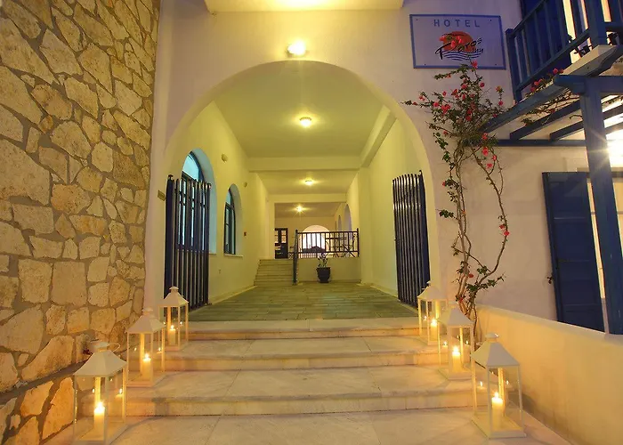 Paros Seafront Hotell 3*